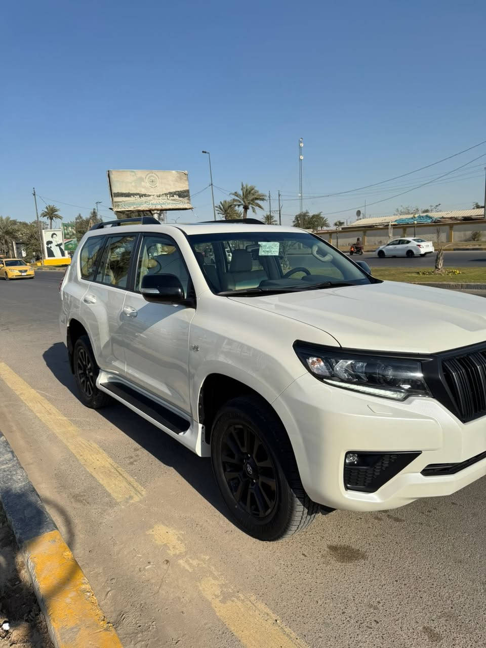 السلام عليكم تويوتا برادو  ساز مديل ٢٠٢٣ اربيل
ماشيه (٣٢٠٠٠)الف

مكفوله كفاله عامه من الضربه والصبغ والتبديل والبارد والشخط والرصعه السياره جديده بحاله الزيرو

المواصفات👇
بصمه ابواب
دخول ذكي
كراسي كهرباء
كراسي جلد
فتحت سقف
٦سلندر حجم ٤٠٠٠الف
ويل بلاك اسود
شاحن واير ليس
مري شفط
لايت زنون
بخاخ لايت
تبريد بيانو
تحكمات فول
حساسات خلفيه 
كامره
سبير تعليك
دبل تانكي
باقي المواصفات معروفه…

مكان السياره بغداد

السعر (٤٨٠٠٠$)

للاستفسار ***********
