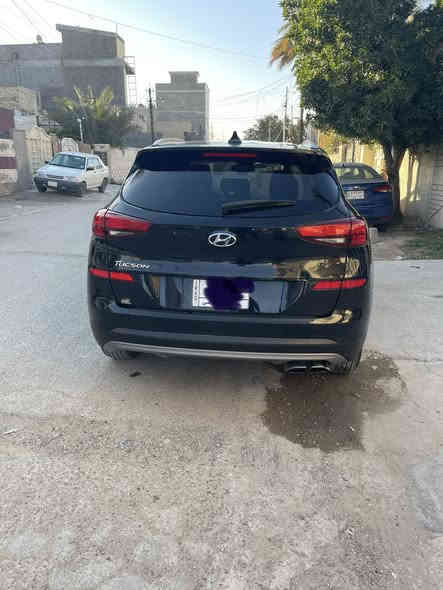 سلام عليكم 
هونداي توسان ٢٠٢١ وارد امريكي 
محرك ٢٤٠٠ gdi
رقم بغداد مشروع وطني وبأسمي
ماشيه ٥٨ الف ميل 
سياره جديده حادثها  البنيد مبدل والجاملغ مصلح بارد
ايرباك ستيرن طاق فقط السياره كلش جديده 
مواصفات السياره فول عدا الجلد والسلايد 
بصمه 
رادار امامي 
رادار جانبي
شاشة وكامرة دوارة
مانع تصادم 
نقطه عمياء 
مود درايف
اوتو هولد
كشنات امامي هيتر 
كشن السائق كهرباء
هاند بريك بصمة
تبريد قطعتين 
وبعد هوايه مواصفات 
مكان السياره بغداد / بغداد الجديدة
سعر السيارة ١٧٧ $ وبيها مجال بسيط 
للاستفسار لاتصال على الرقم 
***********
