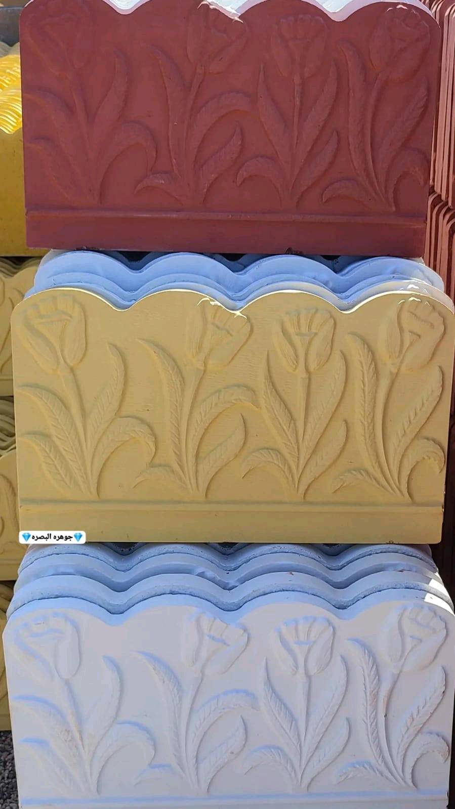 مزرعه ٢ دونم مكانها الزبير مقابل البترو شارع شركه الفيحاء شارع تبليط والنزله ترابيه اقل الكيلو بيها بير ارتواز وبيها سدر اكثر من ١٢٠ سدره نصهن مركبات تفاحي
وبيها غرف ٣ وجواخير كبار ١٢ متر عدد٦
مع معمل كامل بالمزرعه مال حجر واجهات وكورنيش وسياجات حداىق ونافورات وكراسي وعندي بالمعمل مكينه اللي تصنع هذه القوالب
للتفاصيل اكثر واتساب