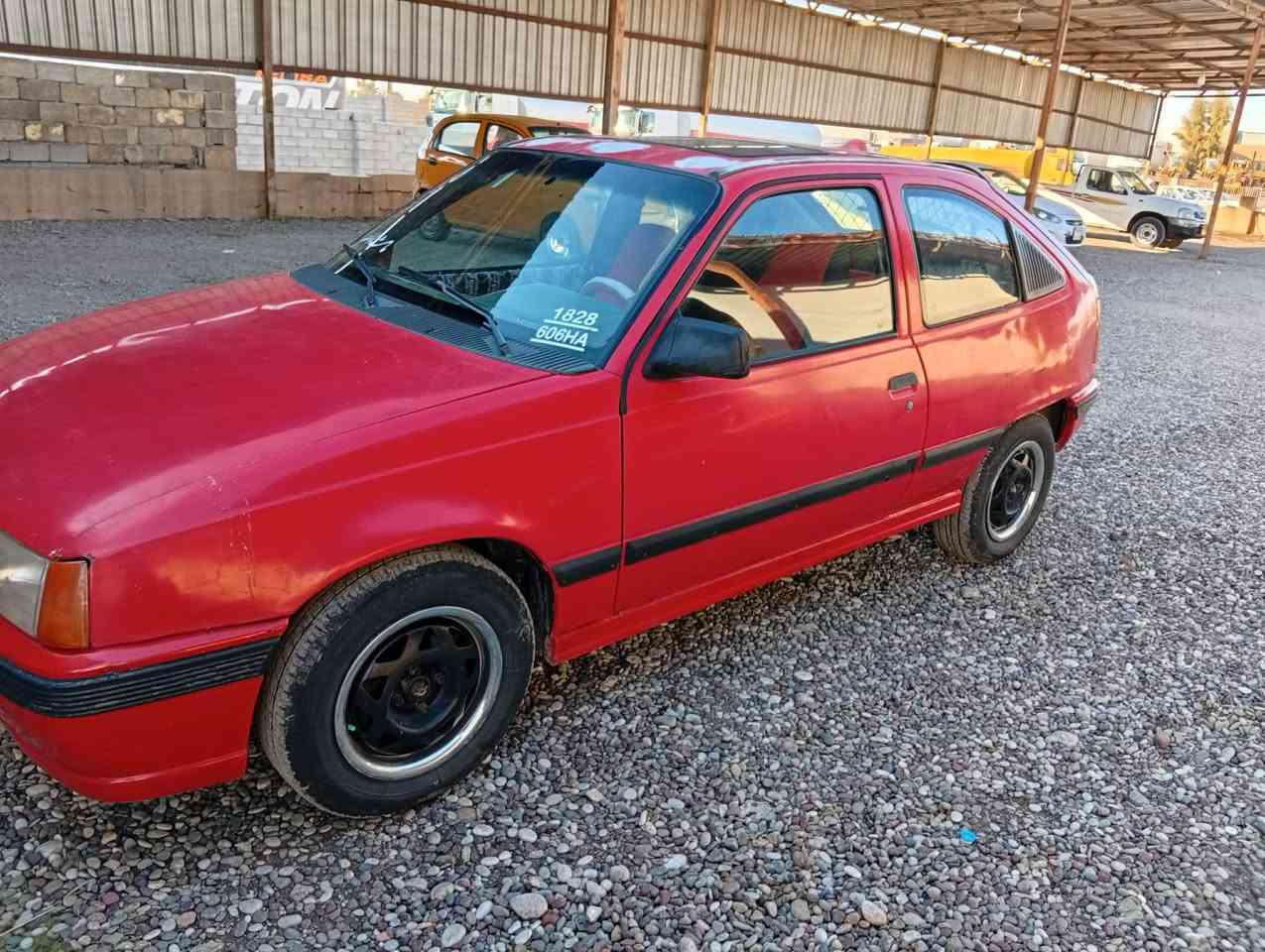 كاديت ٩١ السياره جاهزه علا حبايه و نص طخم حداديه طخم تاير جديد حتا السبير جديد كهربائيات كلها شغاله محرك نيسان سني نوزل ١٦ قطاره بل بانزين مال بيت باور ستيرن جديد فتحا بل سقف تحويل مباشر راعيها يريد رايد مراوس اذا اكو بي ام او غير شي حسب القناعه ***********
