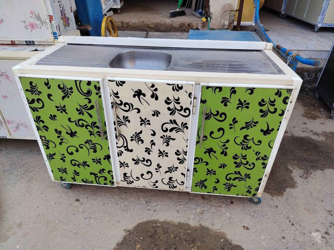 سناكي نضيفات كلش اخو جديد تزكام البيع المكان عل شط يم فرع السيد غازي أو منطقة الكربلا ئي يم المسبح عفك الاستفسار اوتتصل *********** اوحتى العنده مراوس أو بيع چنه حاضرين
