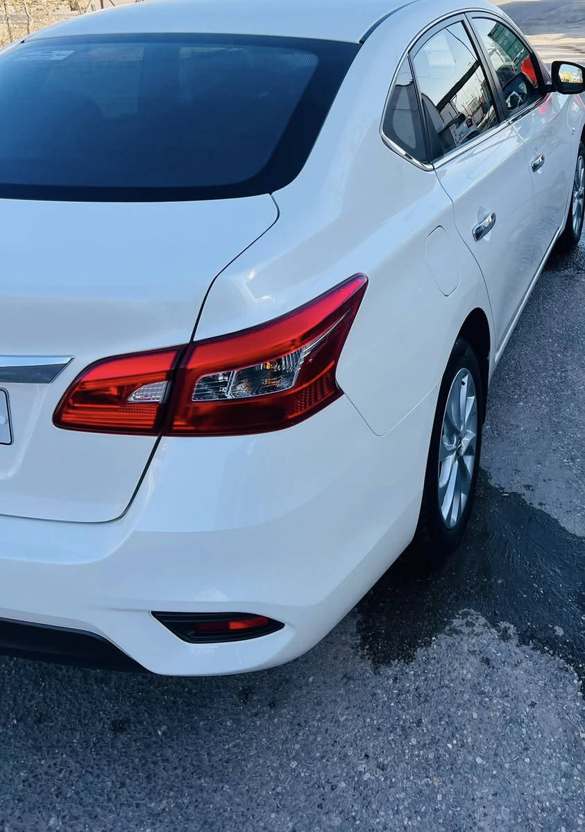 سنترا موديل ٢٥ ماشيه ٩٠٠٠ مكفوله من ضربه وصبغ رقم أربيل جديد السعر ١٢٧ باسم الشركه تريد تحويل تريد وكاله البصره ***********
