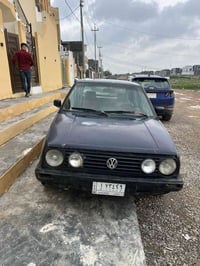 كولف ٩١ • محرك ١٨٠٠ • رقم ديالى