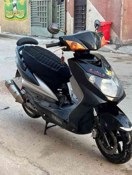 السلام عليكم دراجه سكنس فحل دراجه نضيفه بلاديه متروسه تزويد كلجات ولغراض نته شوف بعينك كامله مكمله سلف نكره وحده كهربائيات شغاله ما نقصهة ايشي مكاني بغداد الشعب ***********
