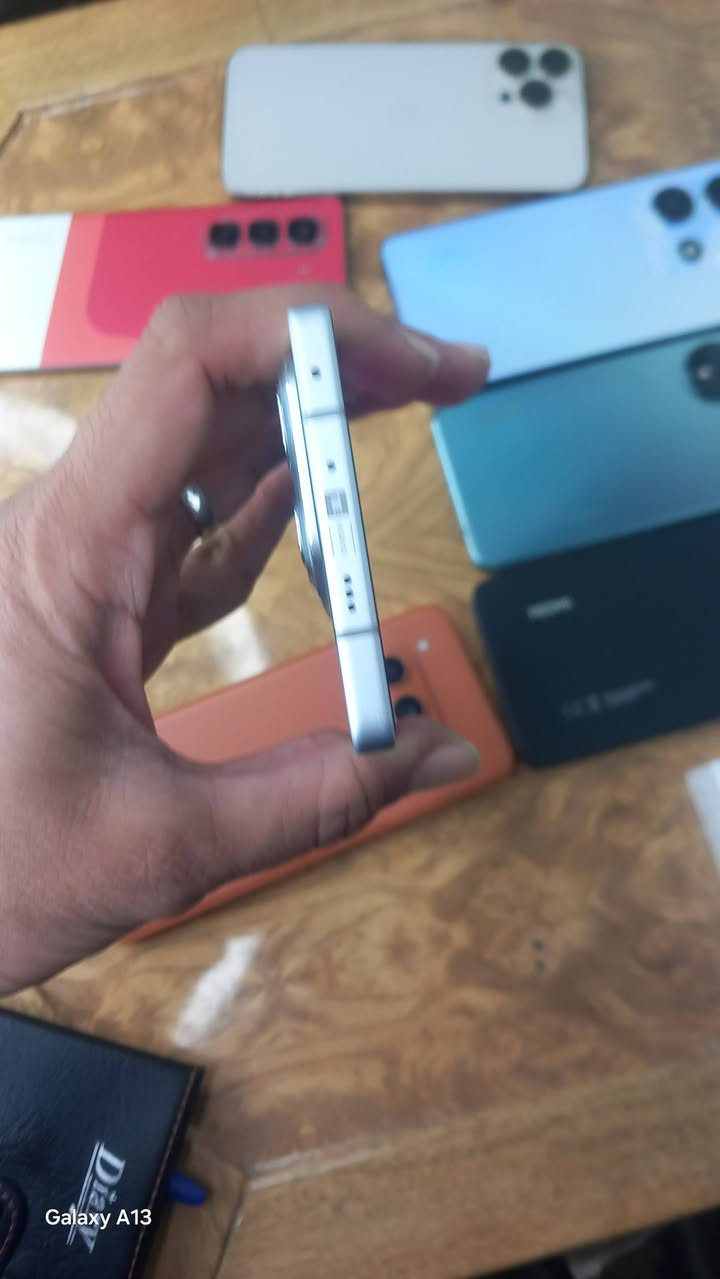 انفنكس نوت ٥٠ برو الجهاز اخو الجديد 
نضافه ١٠٠ بل ١٠٠ ذاكرة ٢٥٦ 
رام الخارجي ١٢+١٢ الجهاز مكفول كفاله 
عافه مكان  بغداد الامين الثانيه 
*********** سعر ٢٦٠ قفل 
بدون ملحقات
