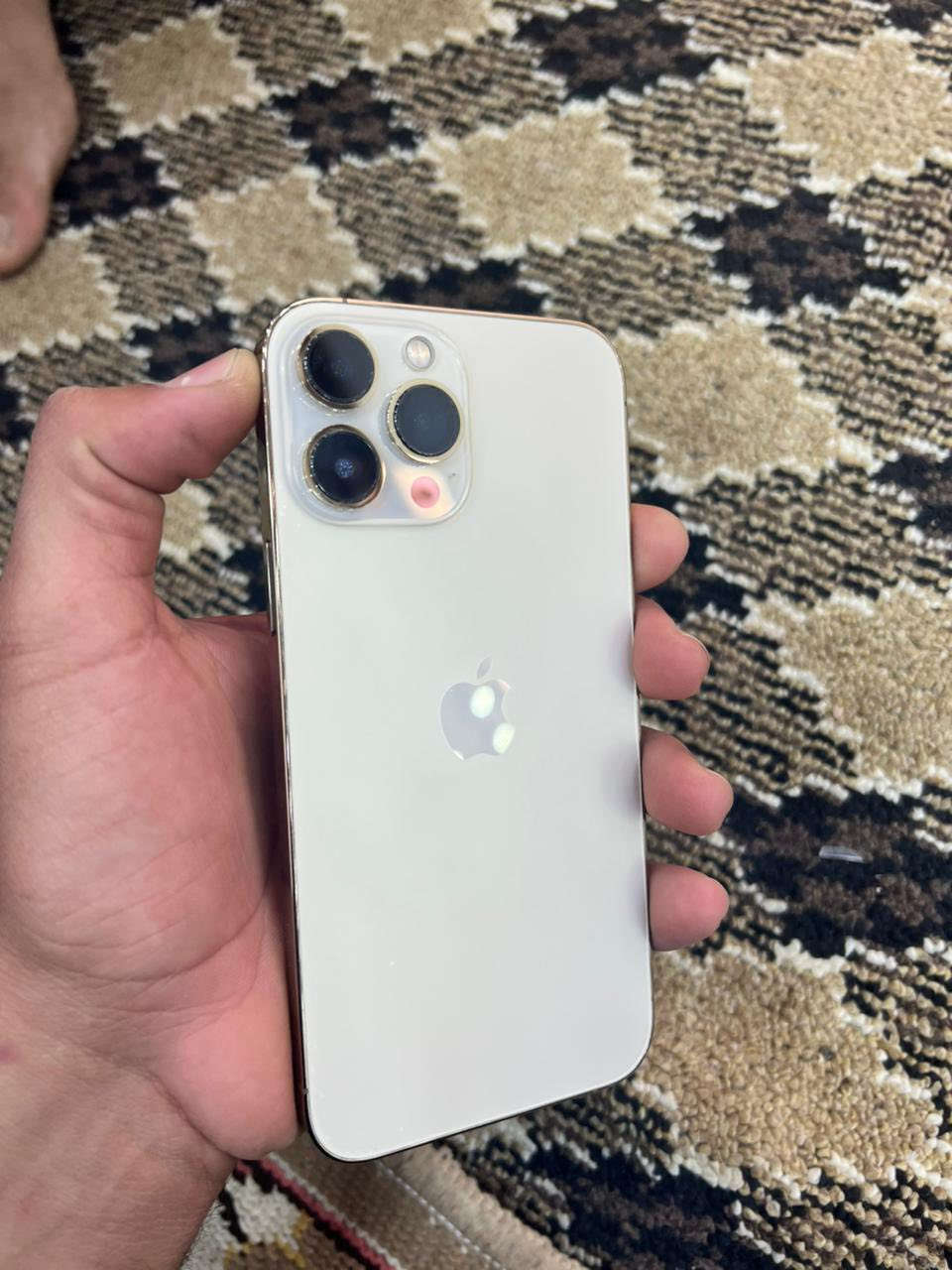 ايفون 13برو ماكس 
ذاكره 512
بطاريه 82
لون ذهبي 
ما مفتوح شرط الفحص ما مبدل بيه اي قطعه شرط 
السعر 800وبيه مجال
***********
