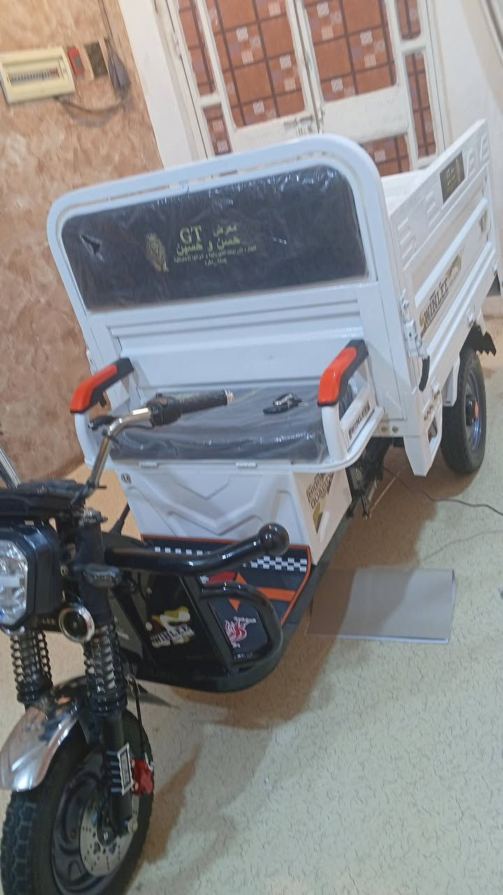 سلام عليكم 

ستوتة جديدة من شركة الوكيل  حسن وحسين زيرو فول مواصفات 
ستة بطاريات 32 اكبر حجم
موديل 26 
سرعة 75
ثلاثة نمر 
اول شحنة لها بعدها ما ماشية زيرو بعد انتة تجي تاخذها من وكيل يشهد الله انا سعري انسب من الوكيل مناسب سعر 
مكان البصرة القبلة 
حي المهندسين قرب مركز المخدرات 
رقم *********** 
راسلوني وتدللون
