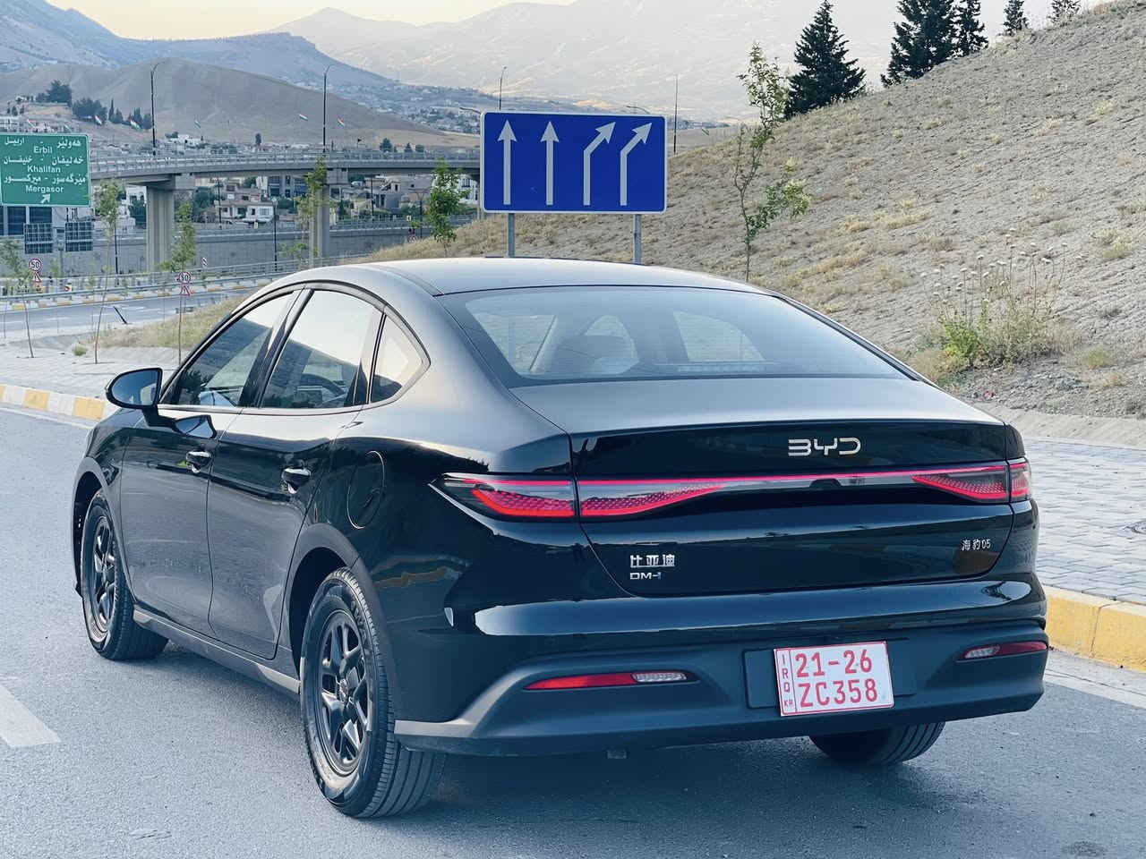 BYD seal 05 • 2025
800کم ڕۆییە
هیچی پێوە نیە دەحامی بۆ دەحامی بە شەرت چاڵ شووت گێر 
مەکینە کارەباییات هەمووی بەشەرت
15 ڕۆژی ماوە بۆ ڕەقەم سحر خوار بازار
***********
ڤایبەر و وەتساپی لەسەرە
