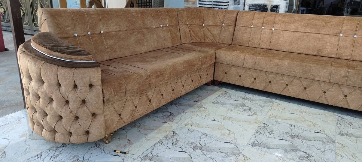 اي ديوان موجود بالصوره سعره 225 نهايته ملاحظه كلهم فصال اكو بيهم 9 امتار اكو بيهم 8 امتار اكو بهم 6 امتار ديوانات مستعمله بس اخو الجديد نظافه 90%%
معرض ومعمل سند للبيع وشراء الاثاث المنزلي جديد ومستعمل داقوق سايدين العشاير قرب صيدليه النعيم دكتور خليل يوجد لدنيا تفصال قنفات وديوان حسب الطلب وباحدث الموديلات الاستفسار ***********@***********
