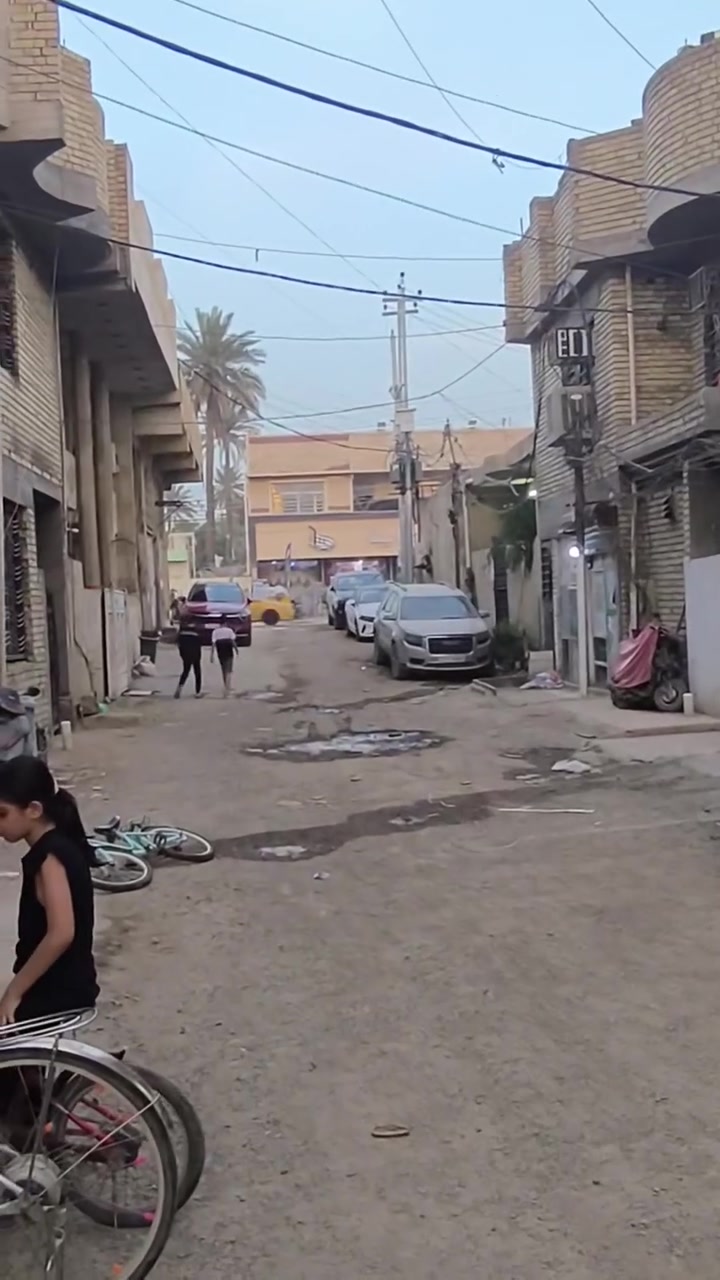 يتوفر دار للبيع 84 متر طابقين مقابل اسواق حبايبنا يبعد
عن شارع الطي العام 40 متر للاستفسار زياره مكتب السعدي 
للعقار قرب جامع صالح مصطفى أو الاتصال على الرقم 
***********
