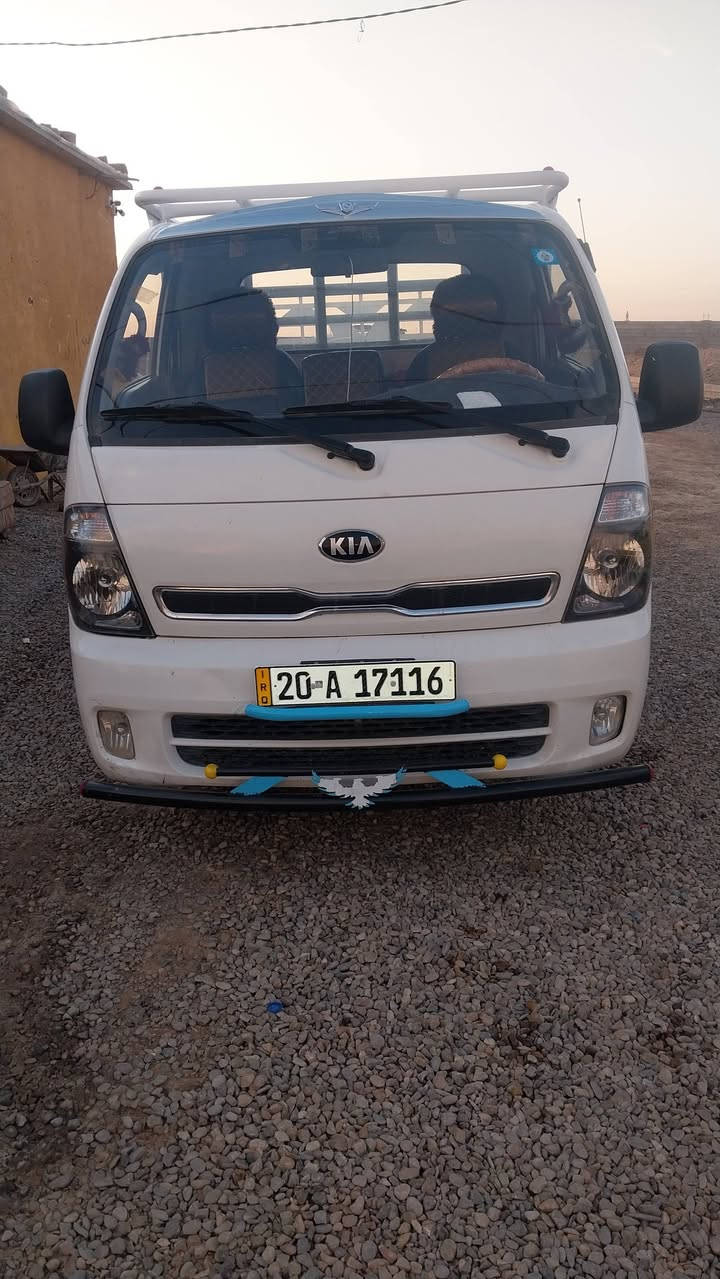 كيا بنكو ٢٠١٧ مكفولة كير محرك تخم تاير حدادية تبريد شغال صبغ نص باب عكس سايق عنوان ديالى خان بني سعد سعر ١٢٠ بيها مجال للإستفسار *********** ***********
