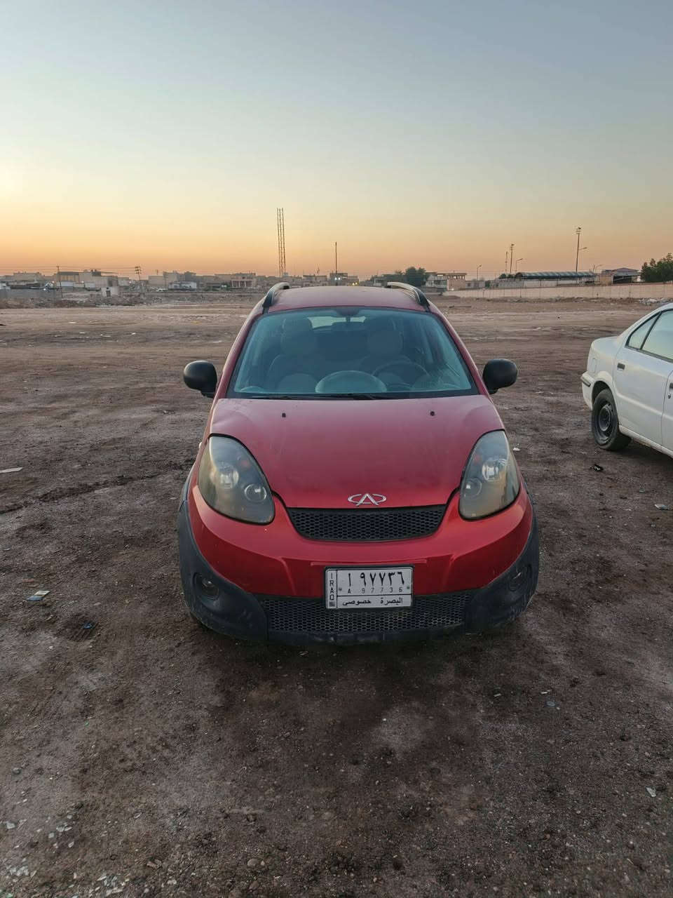 سلام عليكم شيري X1 نظيفه موديل14كير ومحرك مكفولات سياره جديده ونظيفه. تبريد ثلج تخم تاير جدد بل چيس باتري  حساسات جديد وتحويل ثاني يوم سعر40 وبيه مجال للشراي مكاني البصره شط العرب  الرقم***********
