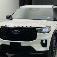 اكسبلورر ST لاين • ٢٠٢٥ • بدون رقم