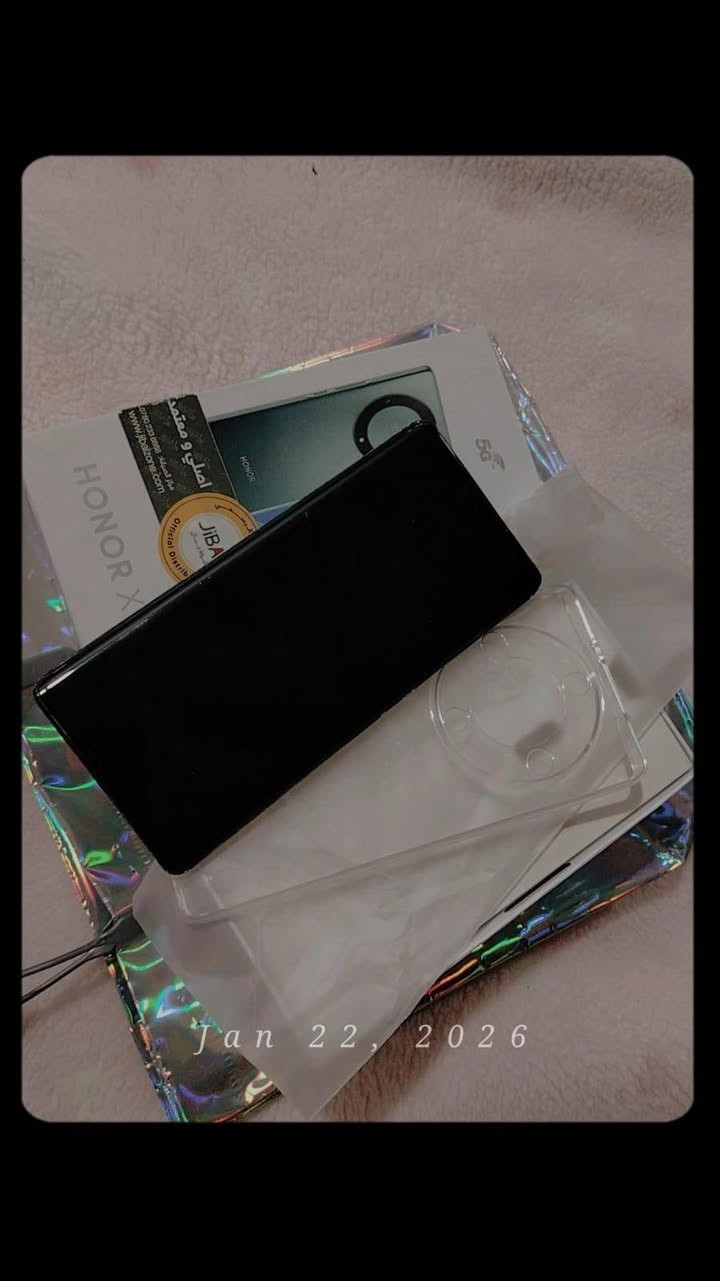 هونر x9a للبيع فقط المواصفات موجوده ويه الصور الجهاز جدا نظيف وغراضو كامله.. بي ملاحظه صغيرة جدا فوك بالشاصي ماتبين اذا ماتركز عليها
السعر 200 وبي مجال قليل
رقم موبايل وبي وتساب ***********
