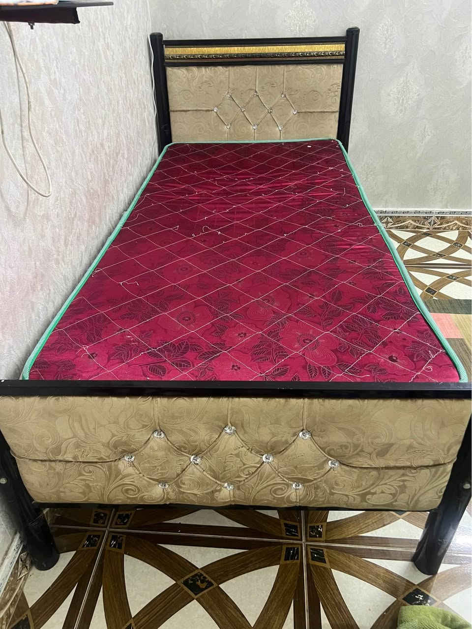 السلام عليكم ، للبيع جربايه ام نفر مستعلمه فقط شهر واحد وجديده كلشش ولابيها زلغ ولا كسر ولا ايشي كلشي مابيها وجديده بس استعملناها لمدة شهر واحد فقط ، سعرها ب100 الف وبيها مجال ، بس بدون المندر لان مندرها ب٥٠ اخذته 
مكاني البصره القديمه ، رقمي *********** البصرة, العراق
