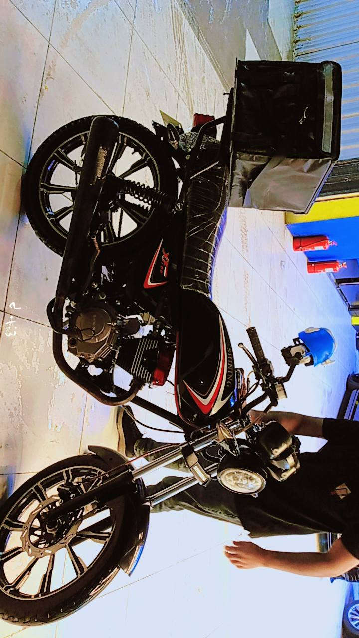 دراجه للبيع السعر 750 برغي ما مفتوح سكنر 6ارواق كربلاء موديل 23..
رقم الهاتف ،***********
