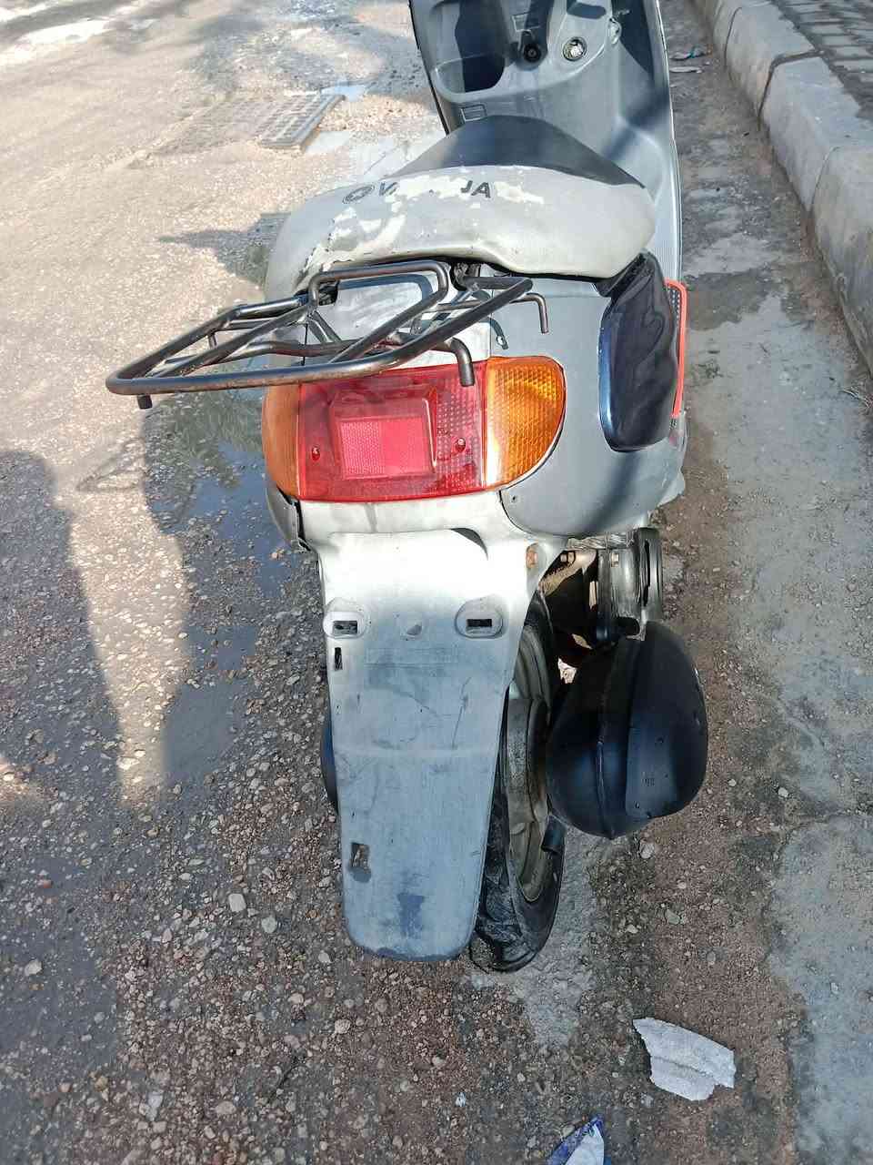 لبيع دراجه ماناقصهه شي سلف هندر أشاير لايت هورن كلشي جاهزه ستفسار نتصال او خاص ***********
