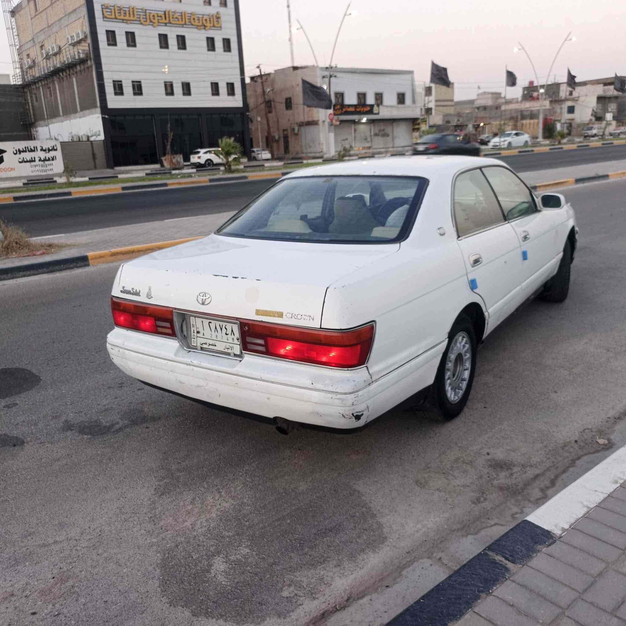 السلام عليكم بطه منفصل موديل 94 سياره جاهزه قير وماكينه في في تي 3000 رقم انبار راعيها بالبصره سنويه استوى مخلصه سياره بها قصه غماره السعر 32 وبيها مجال عنوانه بصره قبله حي الشهداء***********
