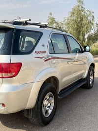 فور چنر  مديل 2006مصبوغه عام للجماليه السياره مكفوله فقط باب اليمنه ال...