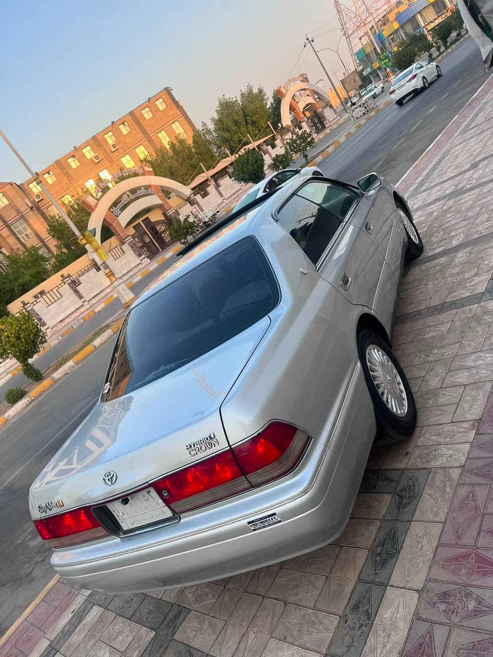 سلام عليكم راس اثور موديل 1997 مكفوله كفالة عامه من الصبغ والضربه والخياس وكص ونقل جثه والعيب الشرعي سياره فول 1/1 فتحه كشنات كهرباء 12 قرص اريل وي اسويج كرستال اصل شاشه تاب كامره خليفيه كير محرك شرط بلكارتون فيفتي 3000 حداده نظيفة كهربائيات كله شغاله سنتر رموت تخم تاير جديد ويل كب جديد سياره احله من آلصور مشروع وطني تحويل مباشر لسعر 105 
رقم ت ***********
