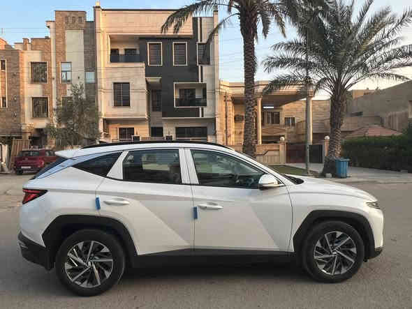 السلام عليكم هونداي توسان 2023 خليجي وكالة بعدها بضمان ماشية 21 
محرك 2000 دوش/ تشغيل عن بعد/ بصمة شاشه كبيره مع كاميرا دواره/ تحكم ستيرن كروز سرعة مانع انزلاق تحديد مسار/ وضعيات قيادة مود درايف/ كشنات كهرباء مري كهرباء/ تبريد قطعتين/ سايد بريك دكمة/ لد امامي لايت زنون بلاد/
 سياره جديده وضع شركة رقم بغداد السعر 215 بيه مجال بسيط *********** بغداد زيونة او المشتل بغداد
