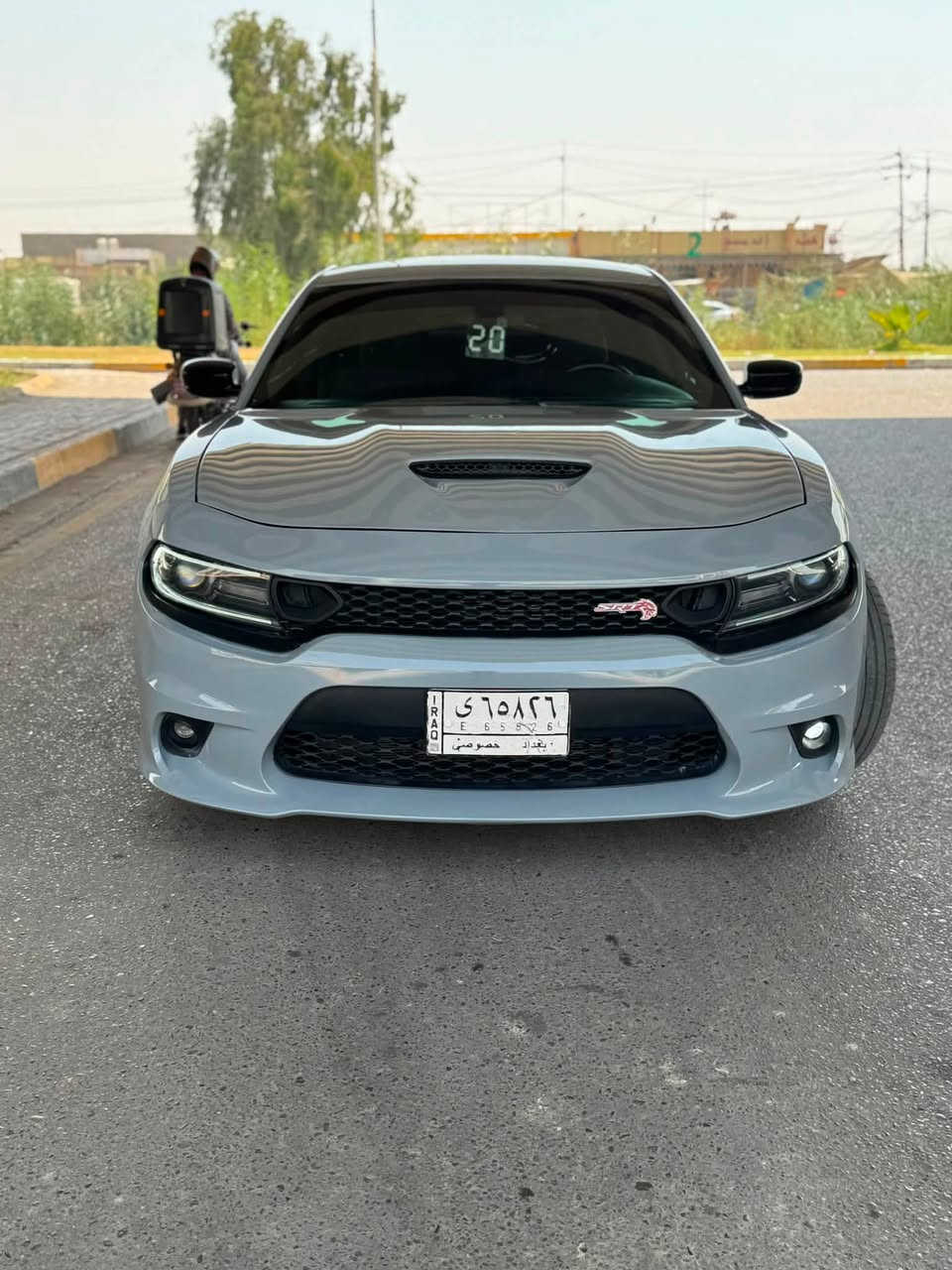 جارجر sxt موديل 2020ماشيه 100 لون سموك مميز
مواصفات فول عدا الفتحه  شاشه جبيره كشن حضن 
ويل 20 داخل كاربون فايبر عليه اضافات حلوه بلعافيه ع الياخذهه جاهزه من كلشي 
ملاحضه: : حادثه بلمنشور فقط بنيد صبغ  وبارد بجاملغ بصيط
السعر 215 بيه مجال بسيط 
مكاني كربلاء 
للاستفسار  ***********
