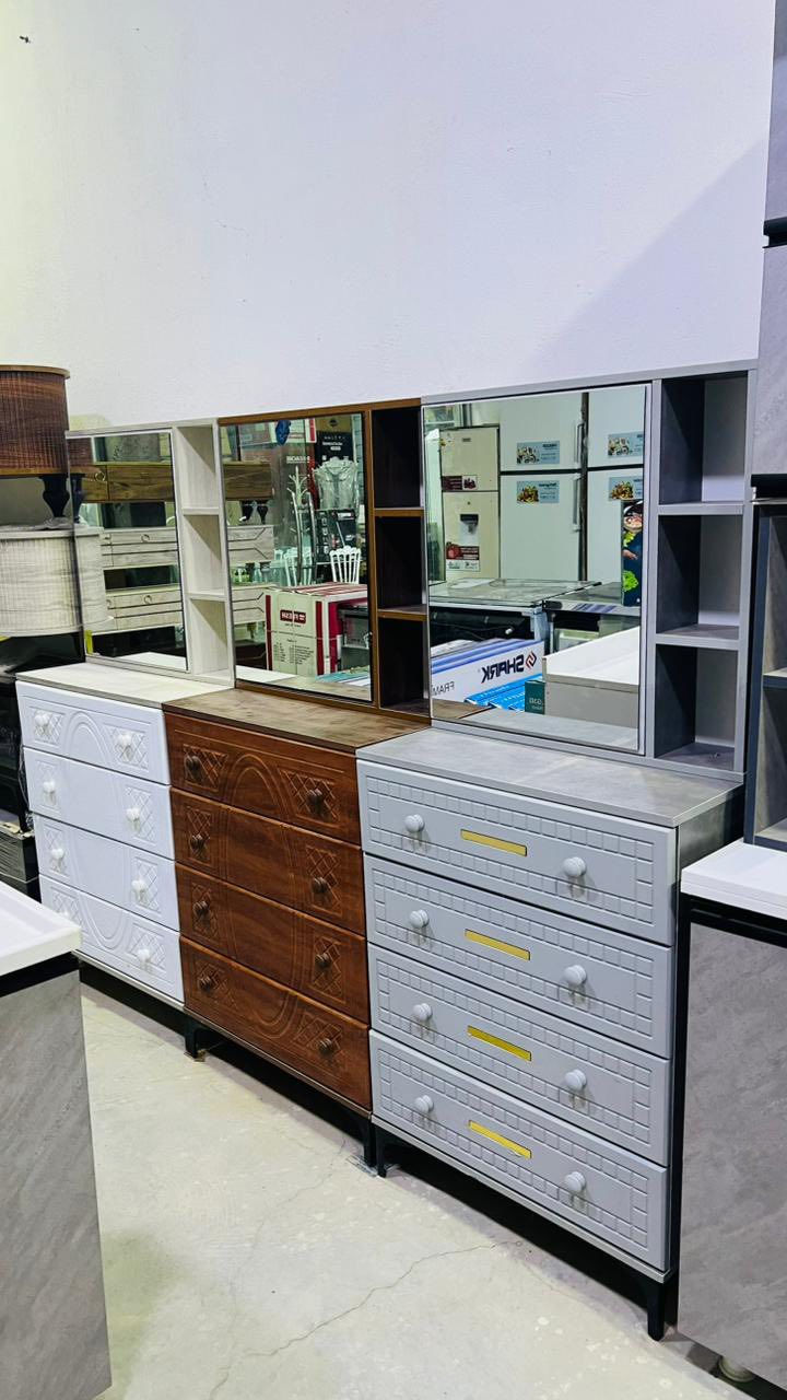 على بركة الله يوفر لكم مجمع العبدالله التجاري الاثاث المنزلي والمواد الكهربائية كل مايحتاجة البيت (البالة والجديد)نقد ومع نظام الاقساط المريح لحاملين ماستر رافدين فقط
العنوان:الحفرية الشارع العام بااتجاه العزيزية بلقرب من شركة التاج
الاتصال ***********@إشارة
