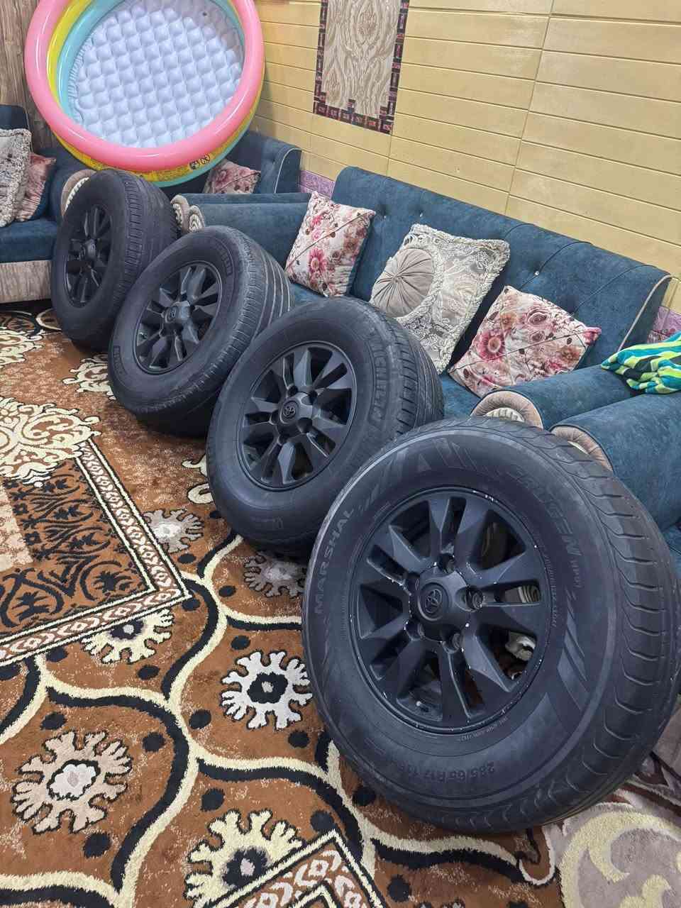 السلام عليكم اطارات ويل لاندكروز عدد5حجم285/65/17للبيع السعر350مع المجال العنوان كربلاء باب بغداد رقم الهاتف ***********/ ***********
