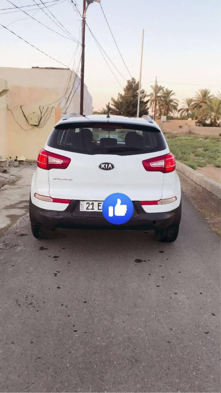 سلام عليكم البيع سبورتج موديل 2013 خليجي مكفول كفاله عامه رقم شمالي فول مواصفات فتحة سقف كامره خلفيه تبريد ثلج كير محرك مكفول ماشيه 123كم سعر 160 بيه مجال مكان صلاح الدين بلد رقم تلفون ***********
