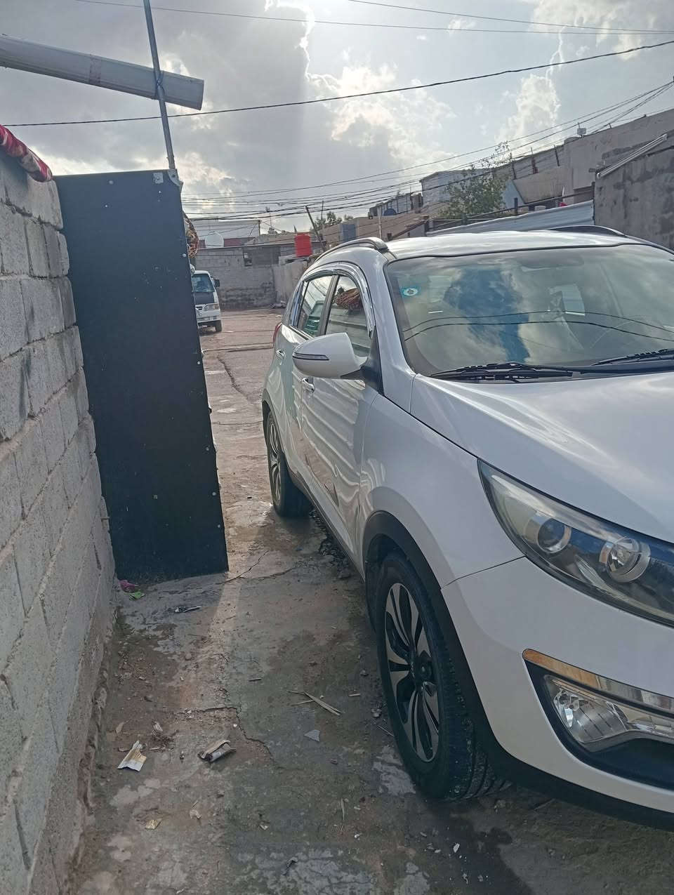 للبيع سبورتج مديل 2012 خليجي رقم التلفون ***********
