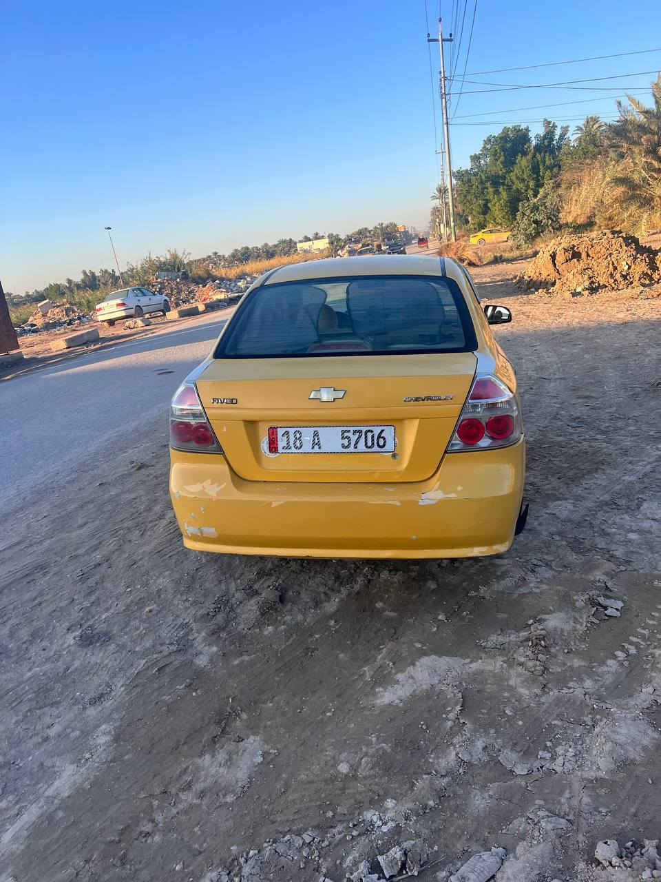 سلام عليكم افيو 11 كير عادي مفتوح مصبوغه عام مابيهه دواخل  بس لباب وره سايق مصلح  مصفره هيئه وغرامات 50وبيهه مجال 
***********
