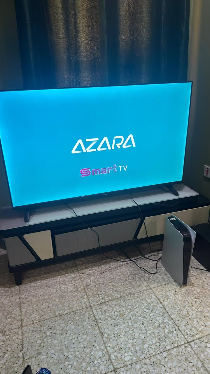 السلام عليكم ميز TV وشاشه حجم 55 سمارت للبيع النضافه 99 بالميه السعر 400 وبيهم مجال بسيط غير متواجده عالفيس ‭0770 779 8063‬ هذا رقمي وبي واتساب والف عافيه عالياخذهم
