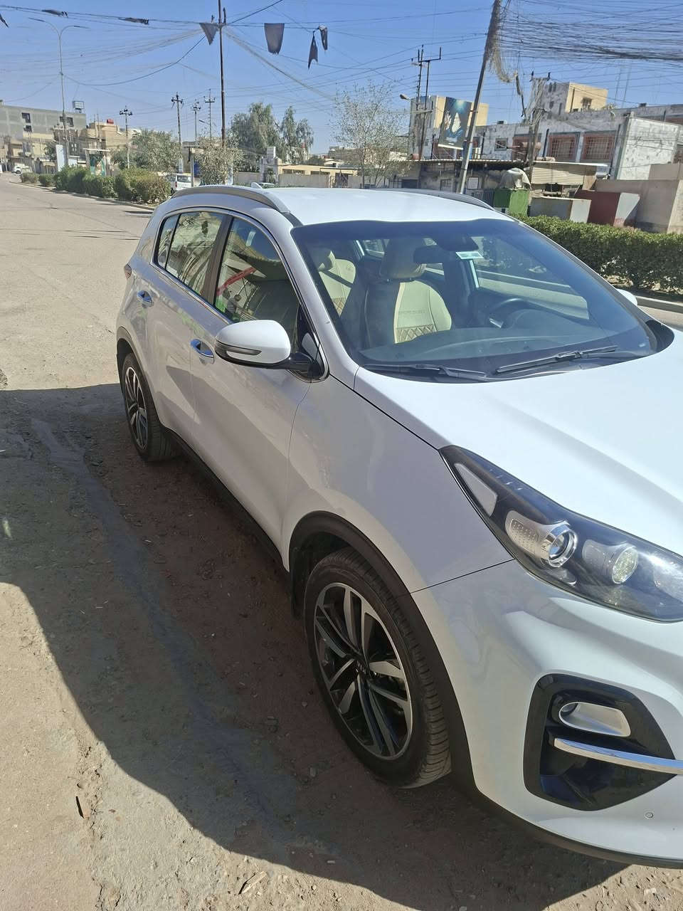 سبورتج ٢٠٢٠ رقم بغداد مكفوله من كلشي ماشيه ٦٧ مواصفات  عاديه سويج شاشه كبيره جي بي اس حساسات السعر ٢٠٨ السياره موجوده في ميسان اتصل ***********
