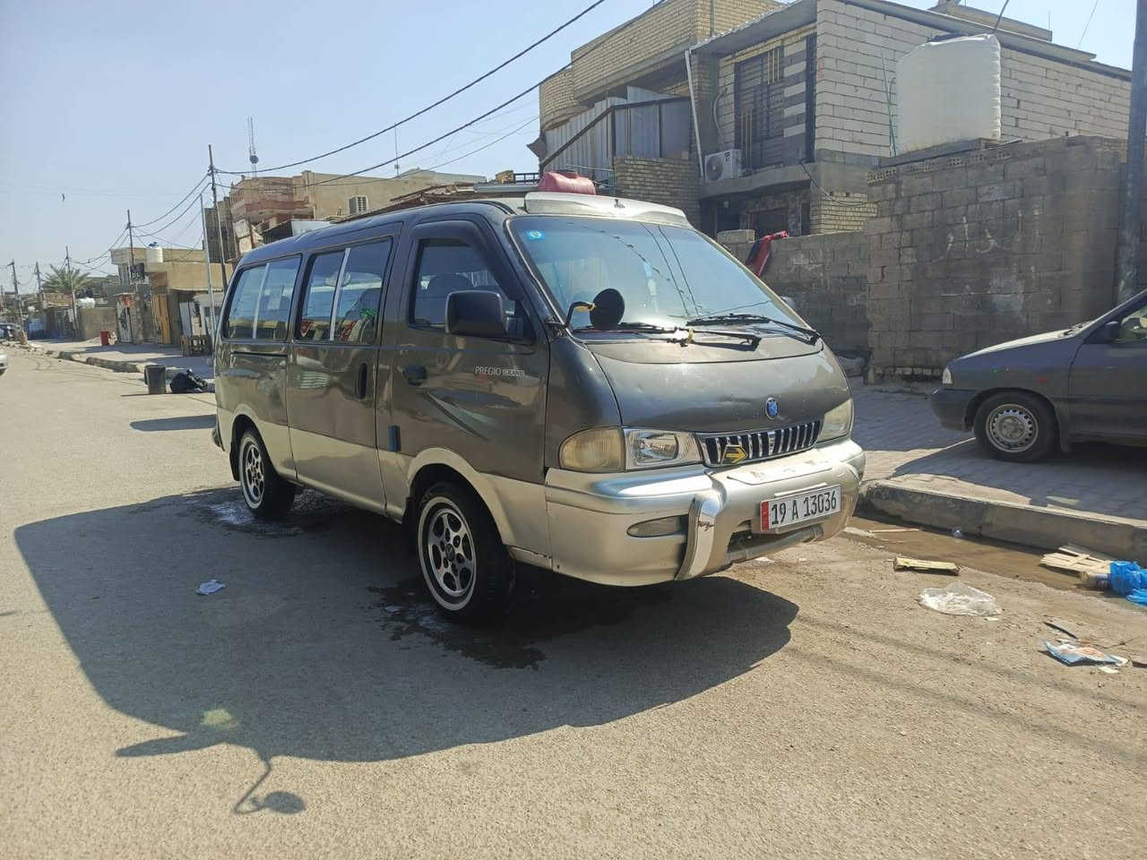 السلام عليكم للبيع بريجو موديل 2001سياره جديده مكينه وكير وكسن   تخم تاير كله جديد رقم كربلاء نكليزي سنويه ل2030سياره بلاديه كلهه ماعده الربع الي وره باب السلايت صبغ فقط والباقي كفاله مكاني صويره***********
