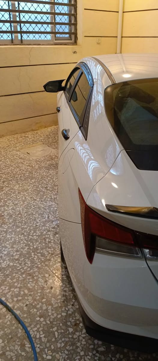 سلام عليكم اخويه عدي انتره 23 مواصفات نص فول ماشيه 82 الف وهاذه رقمي ***********
