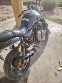 دراجه للبيع SB4 محرك على الفحص كهربائيات كله شغاله محرك400 تعبر 180 بط...