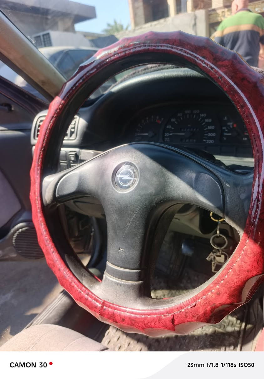 فكتوره موديل 95 سياره مقفوله من الصبغ السعر 40 وبيها مجال مكان بغداد رضوانيه رقم***********&***********
