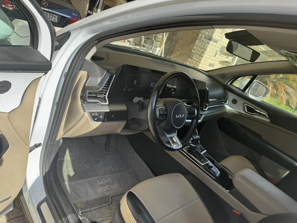 السلام عليكم. سپورتج ٢٠٢٤ فول مو جي تي بانوراما مكفوله ماشيه ٢٤ الف كيلو دوليه السعر ٢٣٥٠٠$ للاستفسار ***********
