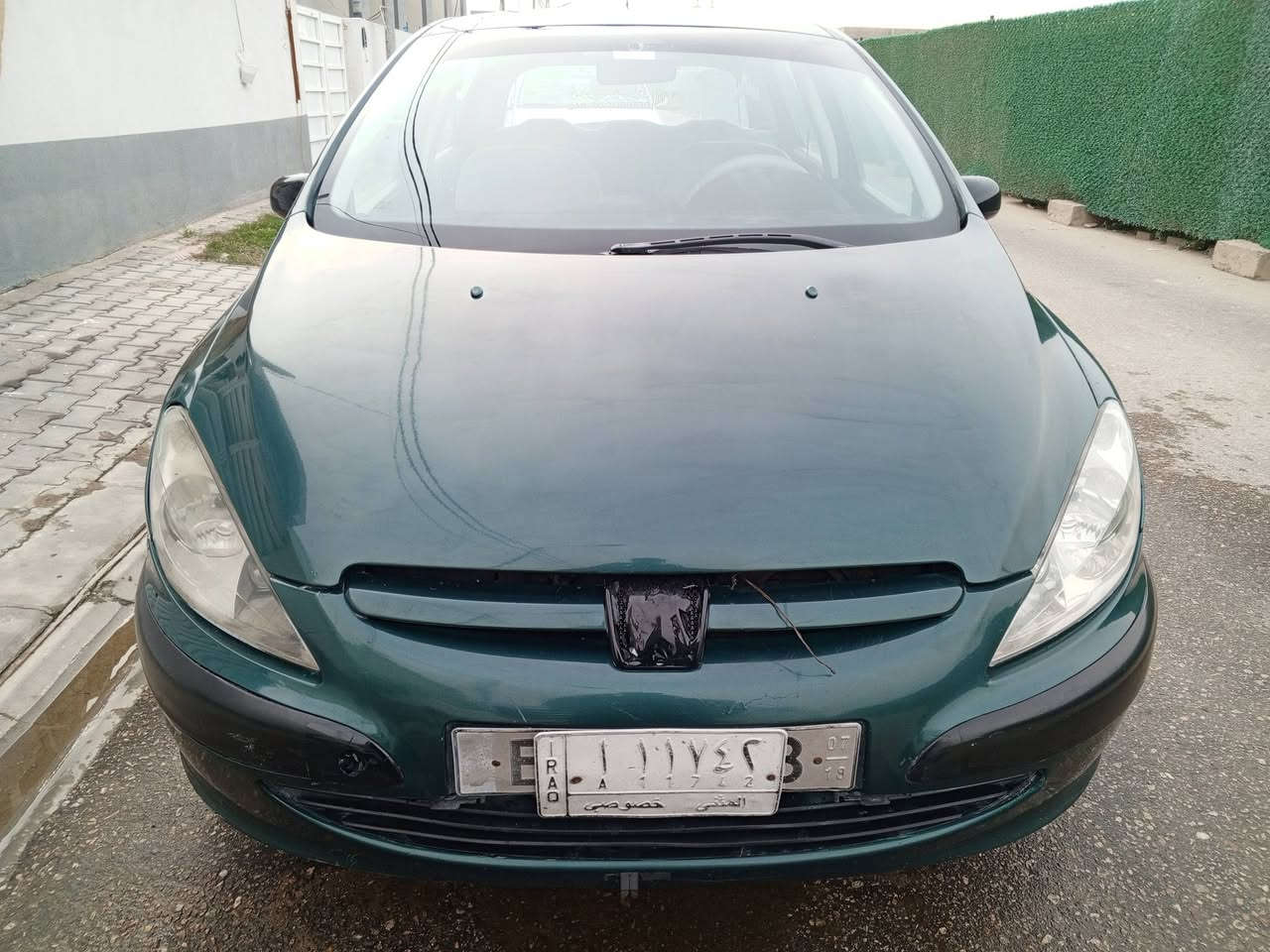 السلام عليكم 
بيجو فرنسي 307 مديل 2004 
محرك تبريد مكفول بس كير كايم 
كشره عوزه بوليش وبيه طخات يرادلهن تصليح بيه ضربه باب ورى الصدر وباب السايق  تخم تاير قبل فتره شديته وحداديته نضيفه دواخله نضيفه تبريده جاهز ماعايز شي  السياره صبغ عام بسم صديقي شرط المداور مكانه نجف رايده ب 30 وبيه مجال او احصل سياره مكانه واطيه مقدمه والباقيات اقساط 
للستفسار واتساب ***********
