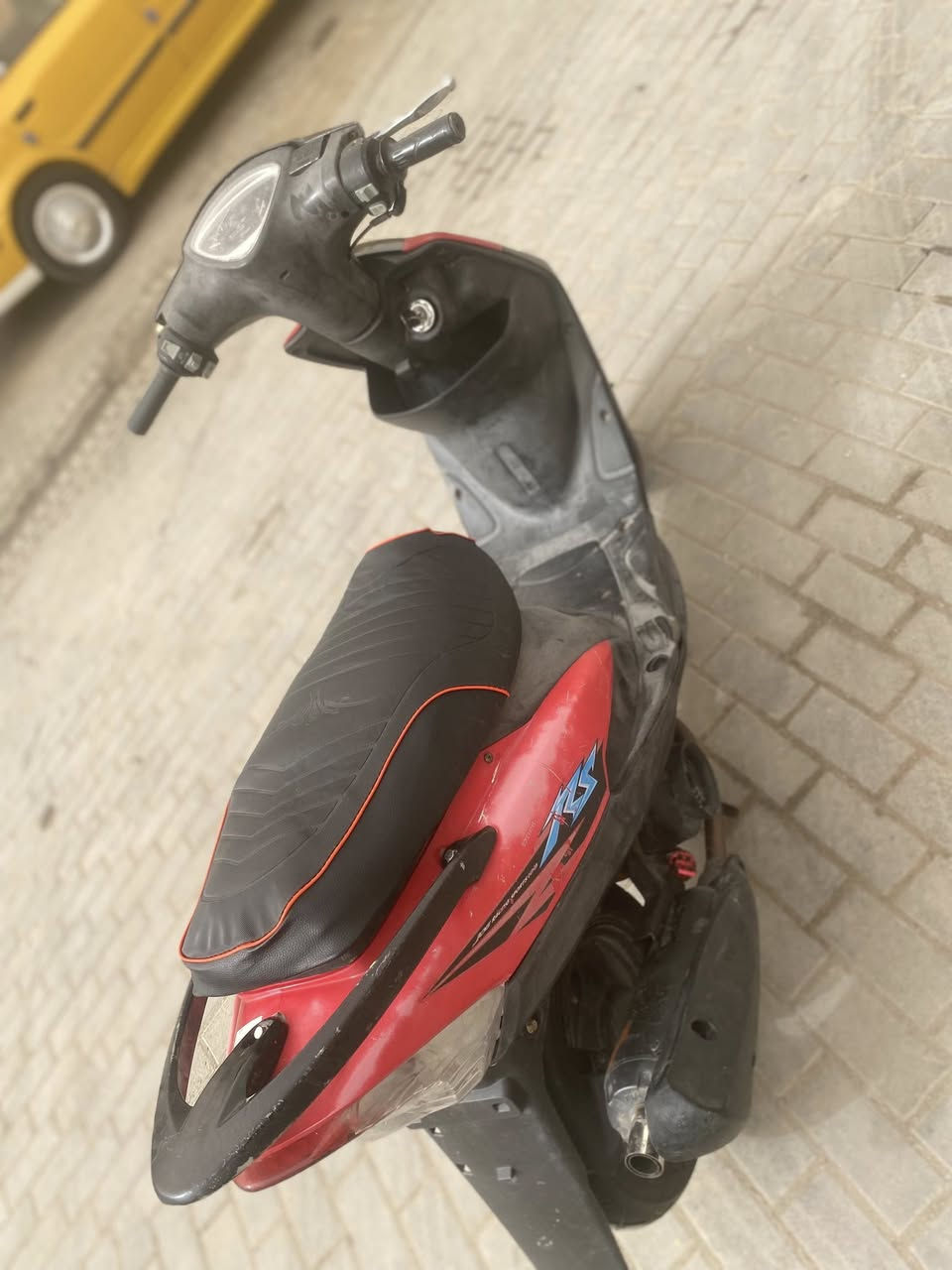 السلام عليكم
مااكس عدله ياباني 120 
دراجه مكفوله محرك  بلادي شرط الفحص 
دراجه فوول ملاح كفرات بلادي ختم واحد 
شلعه ومعدل  110 فوول متنكض
كلشي شغال سلف  هندر اشاير  كلوبات سكنات  عينه لونين   كلشي عل بلاد  

احلا من صور بالف مره 
سعر   750. وبيهه مجال قليل 
شراي يتصل
مكاني بصره 
***********فقط واتساب
