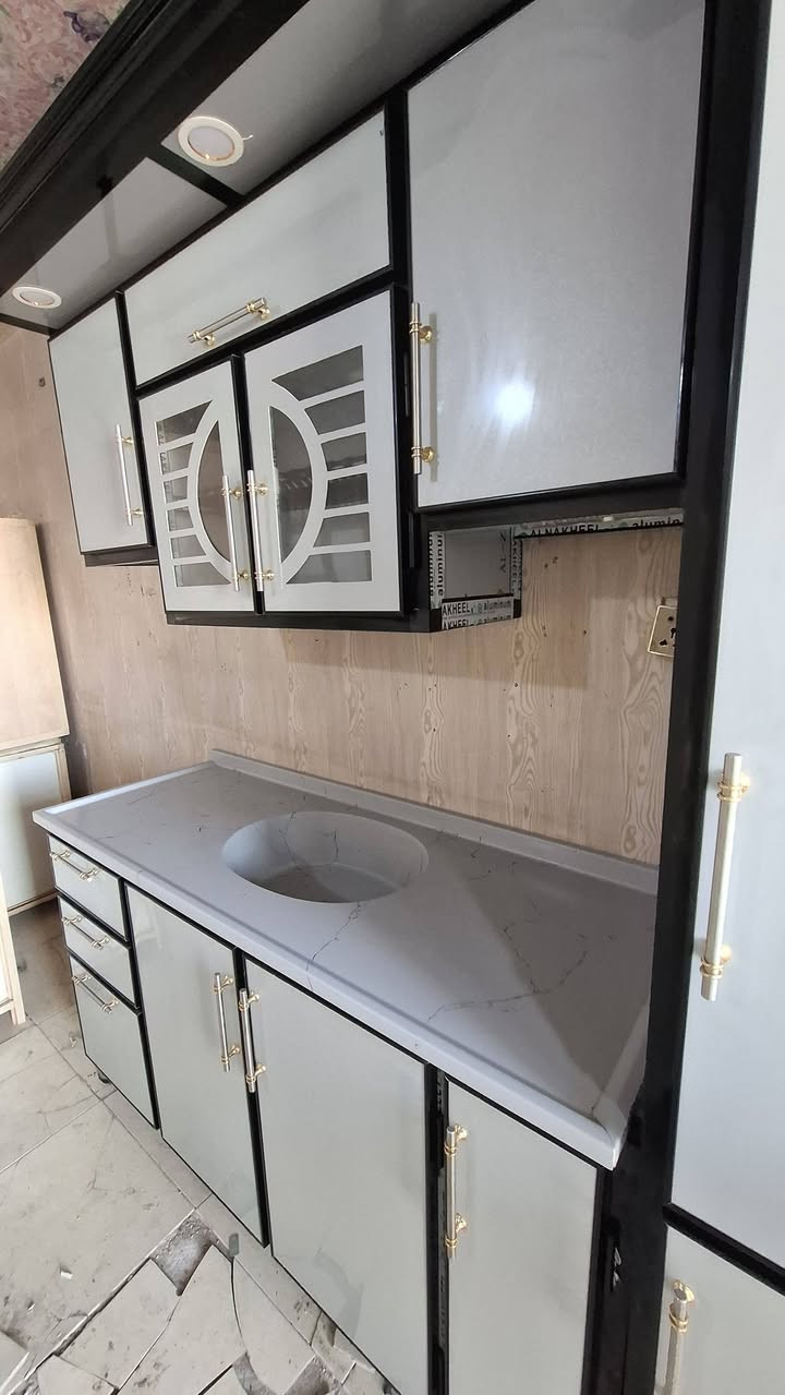 للبيع كاونتر مترين و ١٠ سانتيم اخو الجديد استعمال شهر تركي تسكام درجه اولى السعر ٤٧٥ الف 
اتصال أو واتساب 
***********
