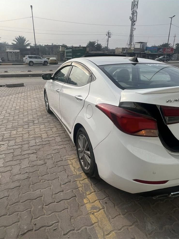 سلام عليكم الانتره 2015 خليجي فول عدا البصمه رقم كربلاء السياره بأسمي ماشيه 98 الف كامله من كل النواحي 
العنوان كربلاء 
السعر 130 وبيها مجال 
مكلف بلنشر رقم الهاتف ***********
