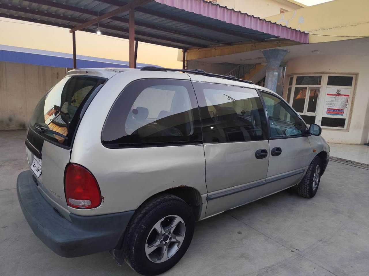 دۆج کەرڤان 2000 سعر 31 و مجال
تحویل وکالە خرامە ب شەرتن
مکینە هەمی  ب شەرت
تەخم تایە داخلی جدید
4 ورقە و نیڤ خرامە سعت دیت خوار
شوین روڤیا/***********
*********** اكر, نينوى
