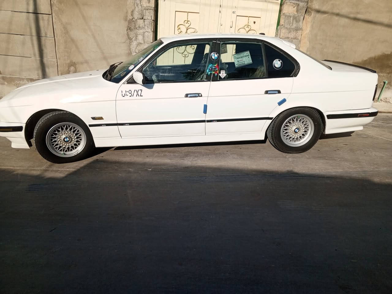 بي ام 525 كير عادي محرك 6كبس رقم سليمانيه  كير محرك بشرط  كهربائيّة كله شغاله داخل اسود سياره جاهزه خير من الله مابيها نقص  سياره بل واقع احله منصوره كامله مفوله  سعر 52وبيها مجال 
مكان سياره ديالى جلولاء 
التصال 
***********
‏‪***********‬‏
