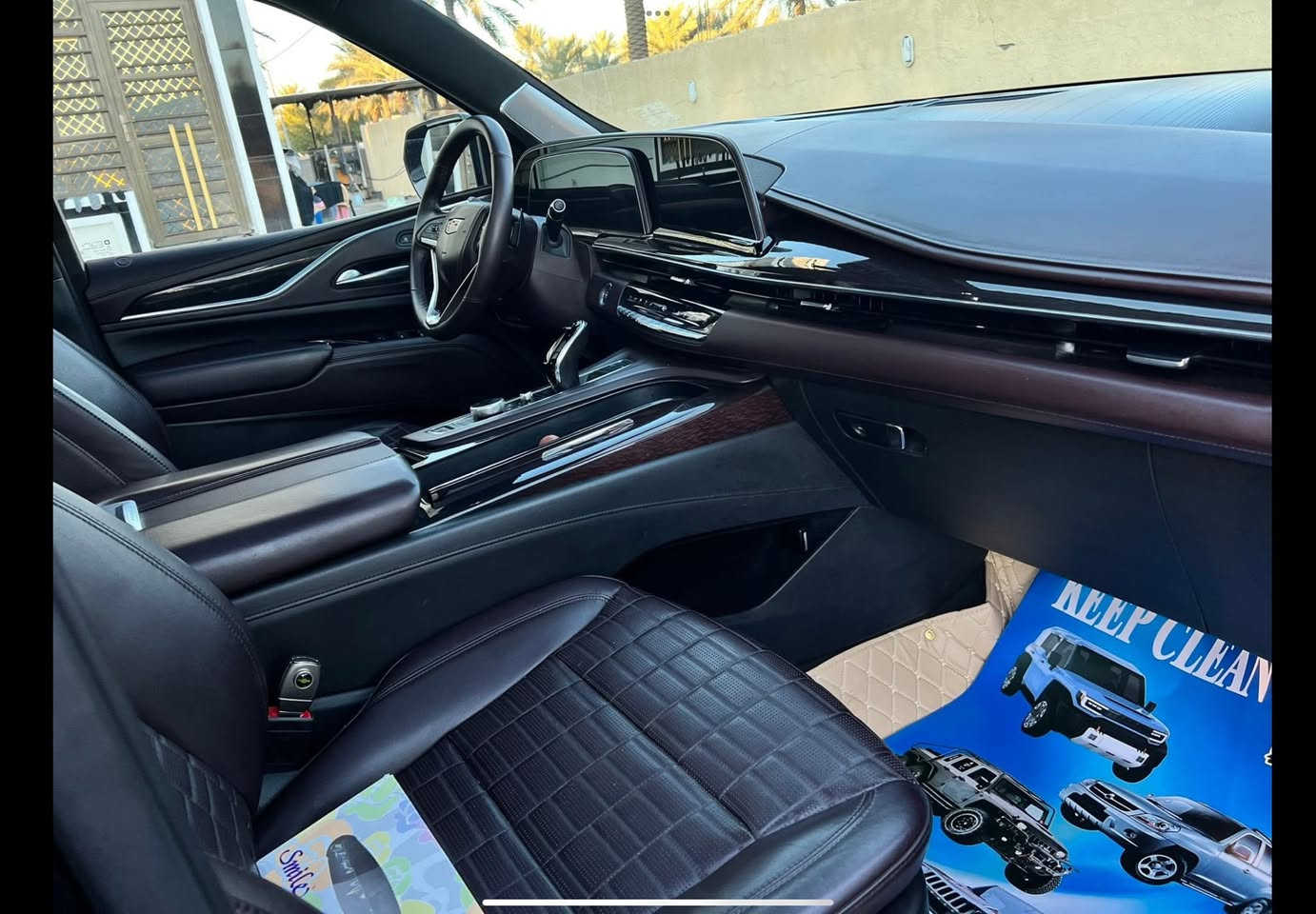 كاديلاك اسكاليد اسبيرسو موديل 2022 خليجي وكالة المنصور
كفالة عامة من تبديل من صبغ وتبديل وبارد وشخط ورصعه 
عداد المسافة :40 الف كيلو

المواصفات :
مساج
٣٦سماعه
ابواب شفط 
نقطة عمياء 
مري اوتو دم 
صندوق شفط 
جكات 
نظام دفع رابع و خلفي 
شاشه كبيرة 
كامرة 4k
دمام صندوق
تشغيل عن بعد 
كاميرات 6
فورويل
كشن رجاج ‎ 
دوسات كهرباء
داتا شو 
بانوراما 
داخل جوزي المرغوب 
جنطة ذكية جلاق 
رادار جانبي و امامي 
رادار تحديد مسار 
مسنات خلفية تدفئة 
كشن Vib منفصل 
مري شفط 
اشاير بلمري 
ويل 22
ذاكر ميموري خزن 
مسنات جلد 
إنارة محيطية 
لدات 
اشاير ترحيب 
حزام ذكي 
كاميرا وسطية 
هاند بريك دكمة 
نظام سحب القطر 
مايك بجميع المقاعد 
نظام تجاوب مع السائق 
حاملات اكواب 
ثلاجة وسطية
السيارة معروضه 725$وبيها مجال بسيط الشراي يتصل وعيوني اله
***********
