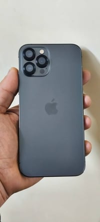 ايفون 12 برو ماكس ذاكره ٥١٢ - بطاريه ٨٦٪  نضافه ١٠٠٪ مكفول من أي خلل  ...