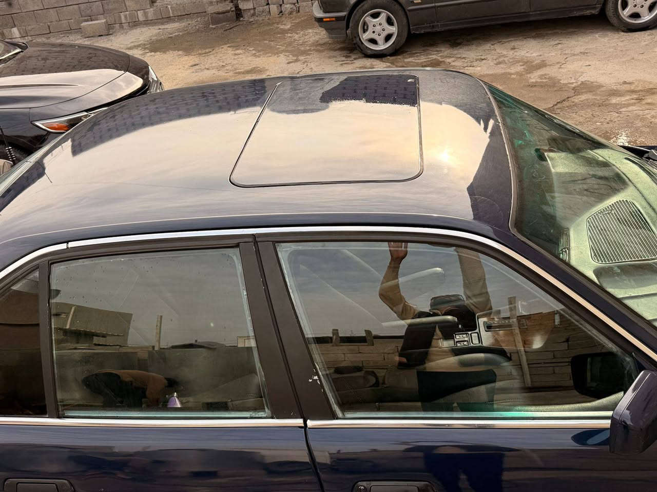 السلام عليكم بي إم للبيع حجم525 تدفئة +تبريد فول توماتيك كلها بلادي كشنات جلد طخم أمامي خلفي جديد مراوس حسب القناعه 
***********
***********
بي واتساب الكورك
