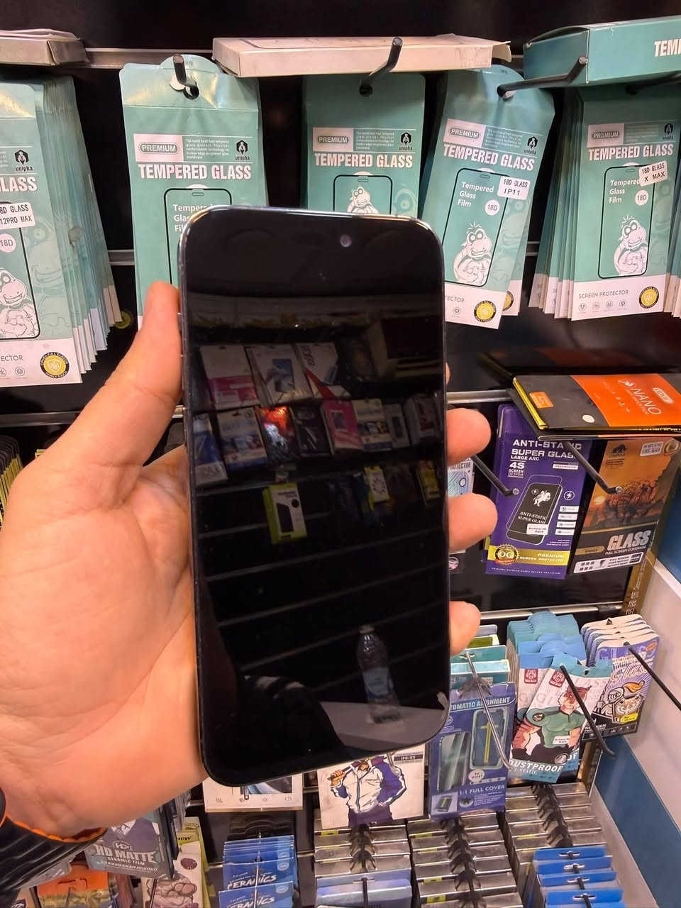 سلام عليكم يتوفر لدينا ايفون14برو ماكس مكفول كفاله عامه ذاكره 256 بطاريه 86 وبتوفر توصيل جميع محافضات العراق شراي تفضل خاص


**إذا كنت صاحب هذا الإعلان وتريد حذفه لأي سبب، رجاءا أرسل رسالة إلى الدعم الفني**