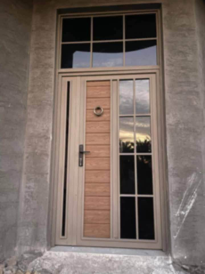 معمل حدادة الاخوين لعمل الأبواب و الشبابيك والمحجرات والسقائف وكافة أعمال الحداده أحدث النقوش والحديد الثقيل الهاتف*********** انسب الاسعار وكافت النقشات ملاحظه (25الف كرسته وعمل المتر الواحد السقيفه صطح البصرة, العراق
