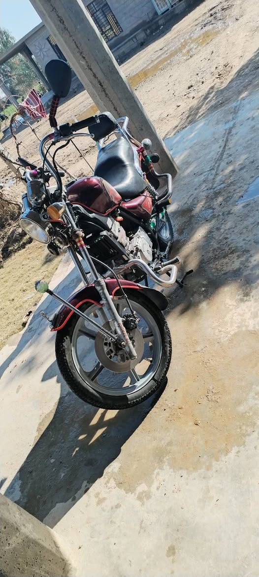 سلام عليكم مطار للبيع والفين ***********
